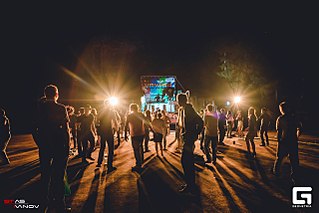 click for enlarge 1280 X 854 151.4 Kb picture