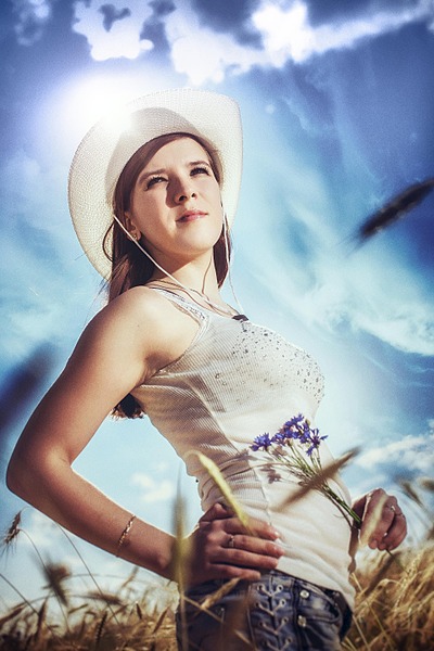 click for enlarge 1920 X 2880 488.5 Kb picture