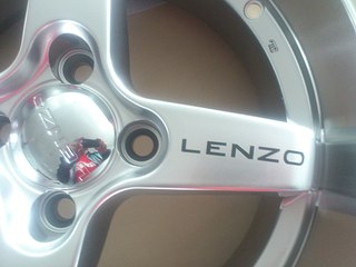 click for enlarge 1920 X 1440 329.4 Kb picture