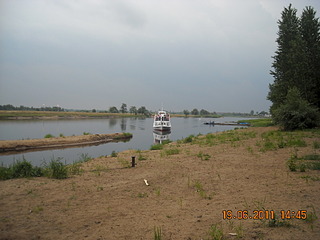 click for enlarge 1920 X 1440 568.7 Kb picture