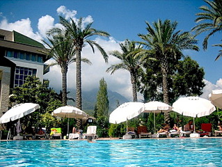 click for enlarge 700 X 525 172.8 Kb picture