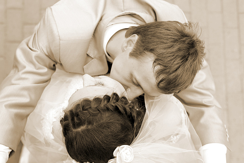 click for enlarge 1920 X 1280 547.5 Kb picture