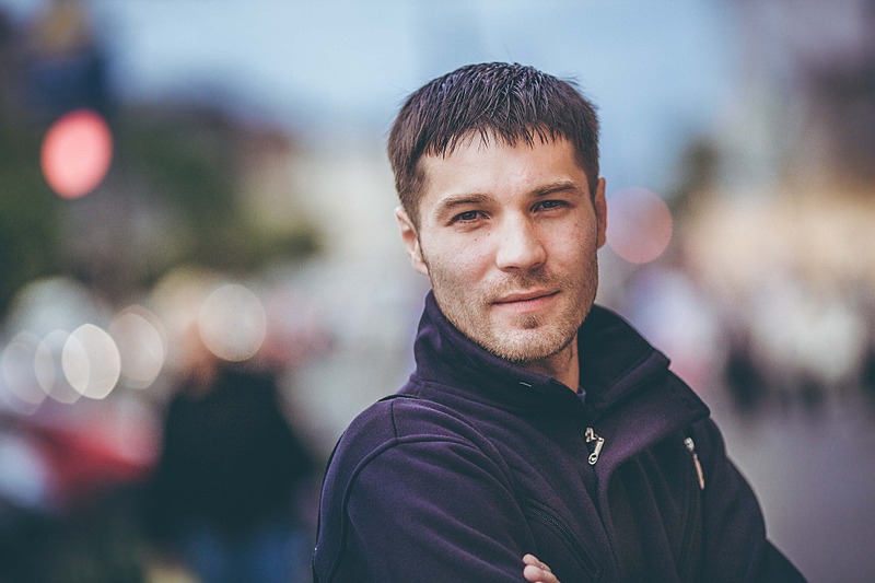 click for enlarge 1920 X 1280 401.2 Kb picture