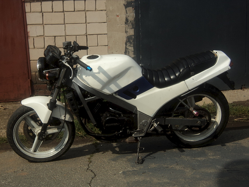 click for enlarge 1920 X 1440 161.6 Kb picture