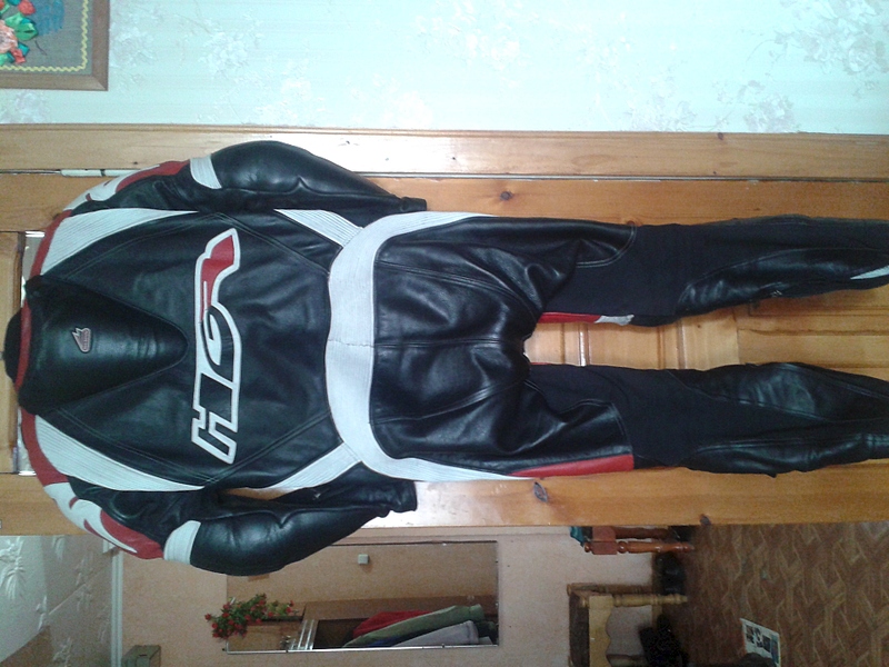 click for enlarge 1920 X 1440 923.1 Kb picture