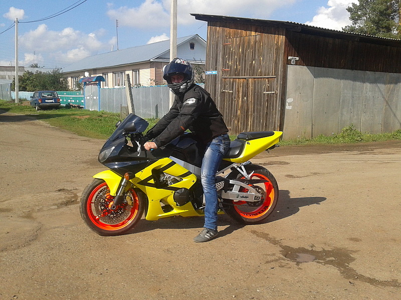 click for enlarge 1920 X 1440 752.6 Kb picture