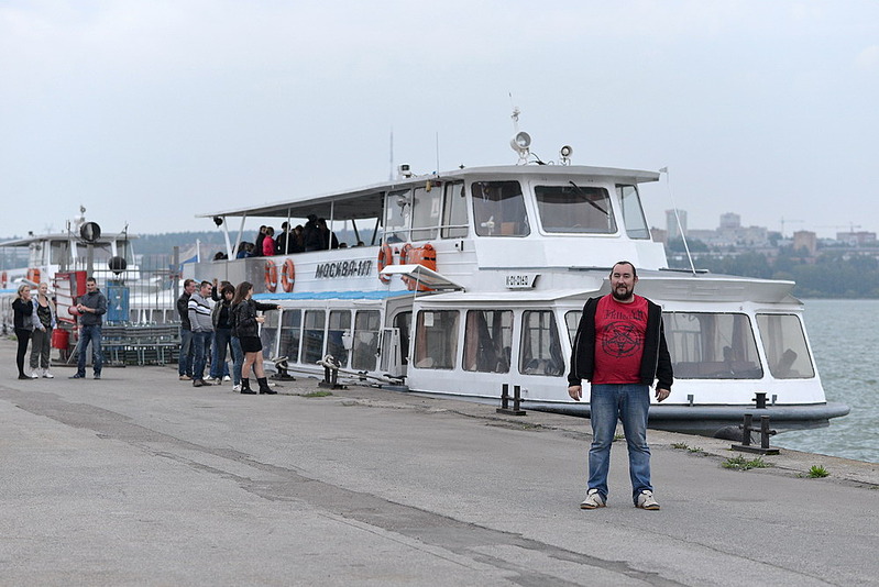 click for enlarge 1000 X 668 155.3 Kb picture