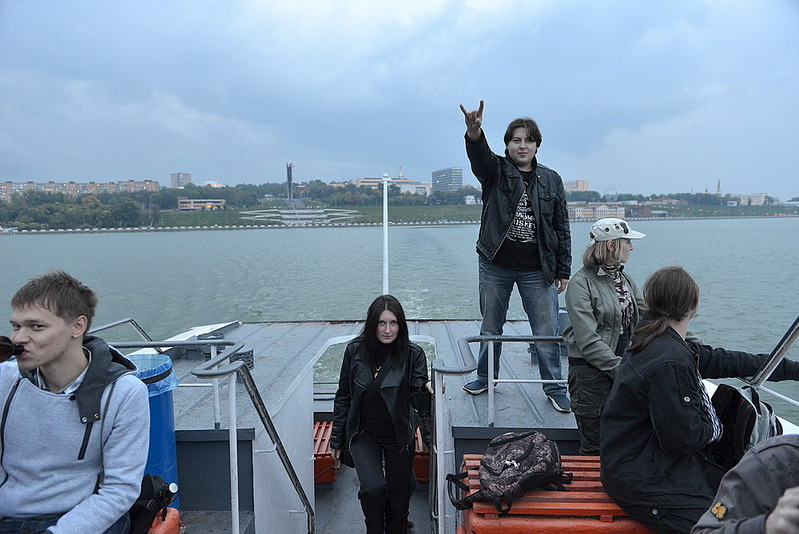 click for enlarge 1000 X 668 168.1 Kb picture