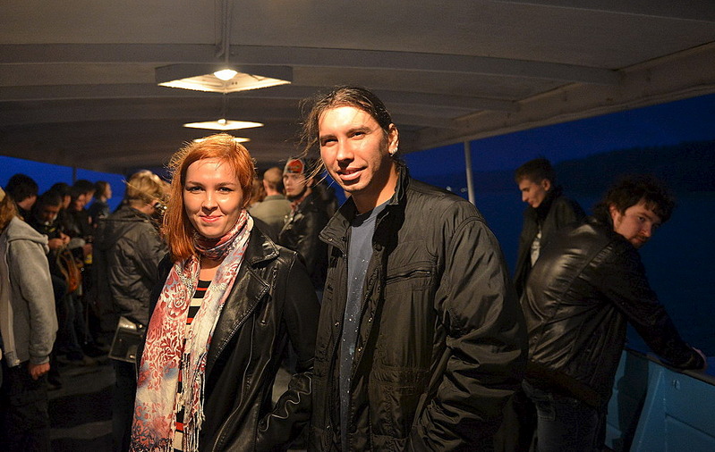 click for enlarge 1000 X 633 166.4 Kb picture