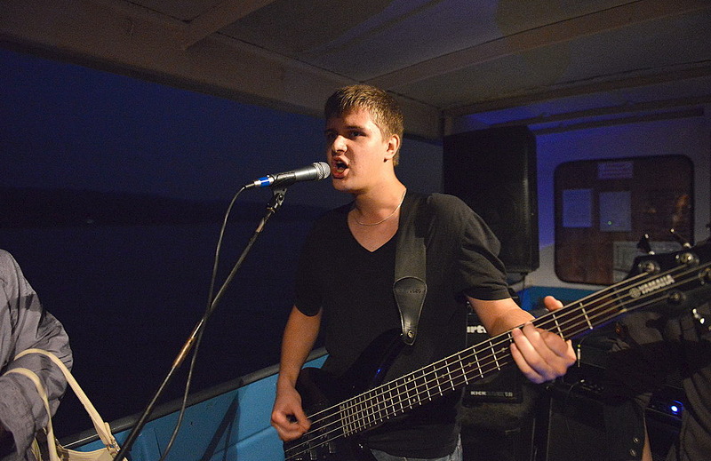 click for enlarge 1000 X 649 165.5 Kb picture