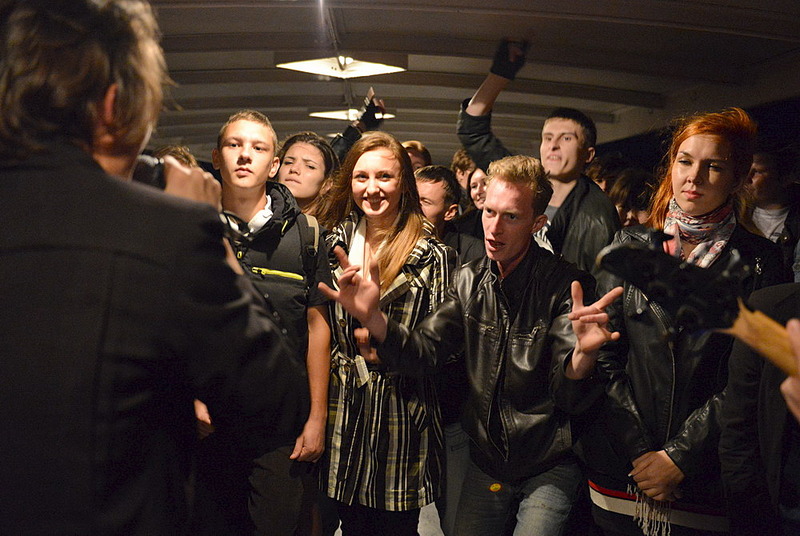 click for enlarge 1000 X 670 173.3 Kb picture