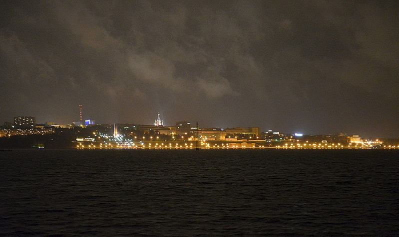 click for enlarge 1000 X 596 128.7 Kb picture