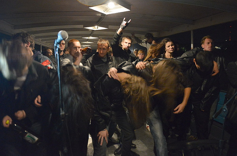 click for enlarge 1000 X 660 161.7 Kb picture