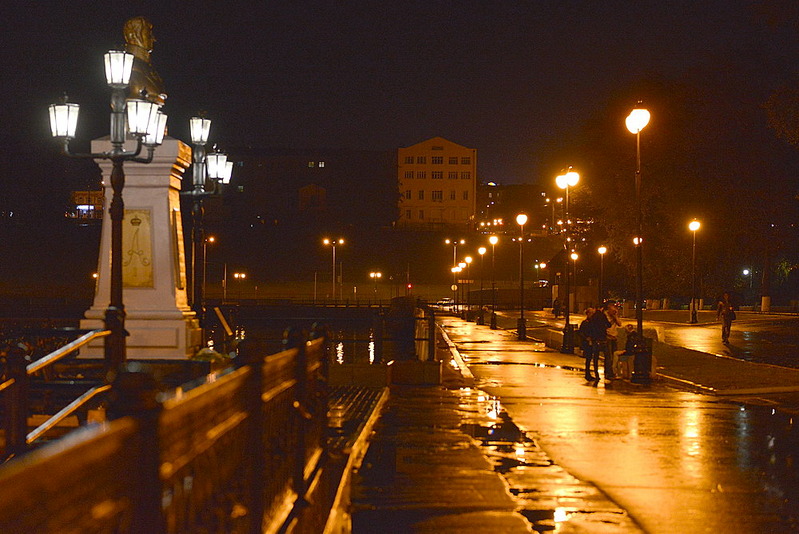 click for enlarge 1000 X 668 183.6 Kb picture