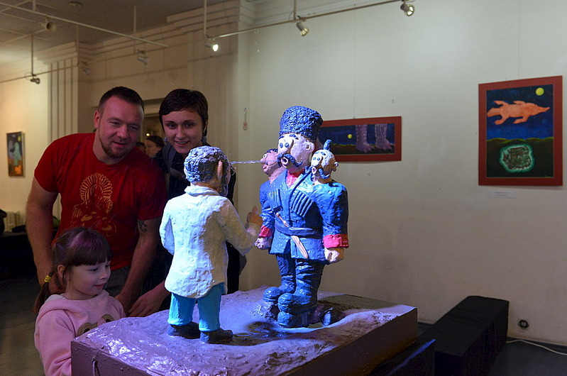 click for enlarge 1000 X 663 158.4 Kb picture