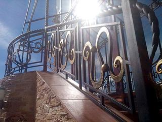 click for enlarge 1024 X 768 109.5 Kb picture