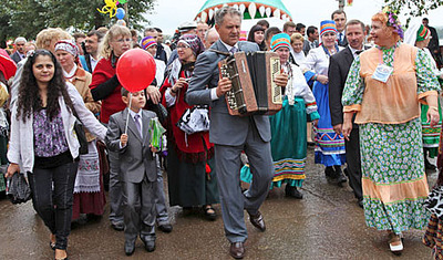 click for enlarge 500 X 294  89.8 Kb picture