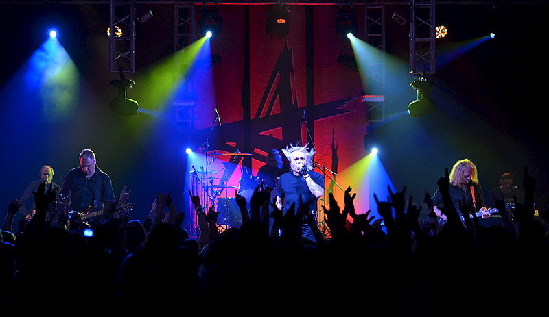 click for enlarge 1000 X 579 113.8 Kb picture