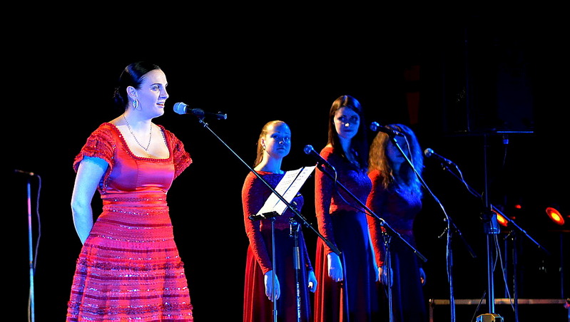 click for enlarge 1000 X 566 121.5 Kb picture