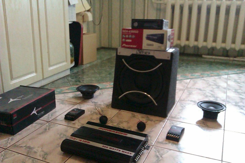 click for enlarge 1920 X 1280 392.9 Kb picture