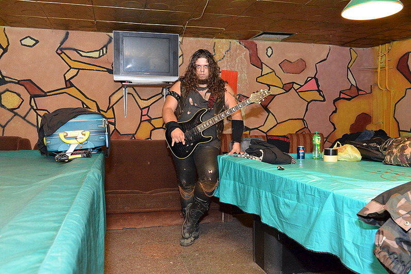 click for enlarge 1000 X 668 232.9 Kb picture