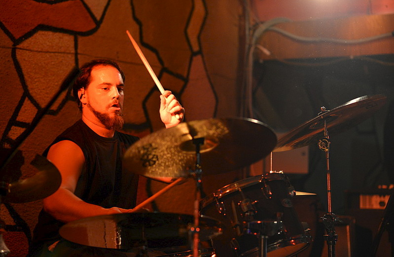 click for enlarge 1000 X 653 131.4 Kb picture