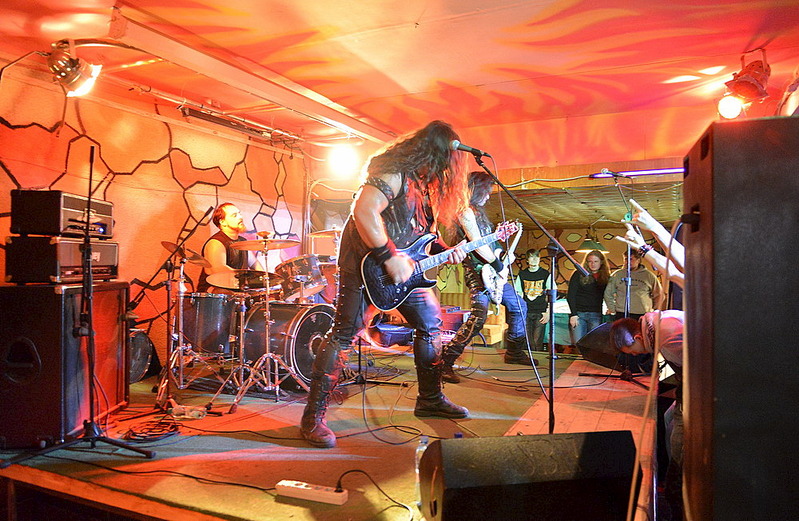 click for enlarge 1000 X 652 236.4 Kb picture