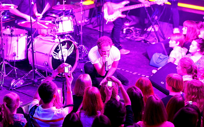 click for enlarge 1000 X 625 256.2 Kb picture