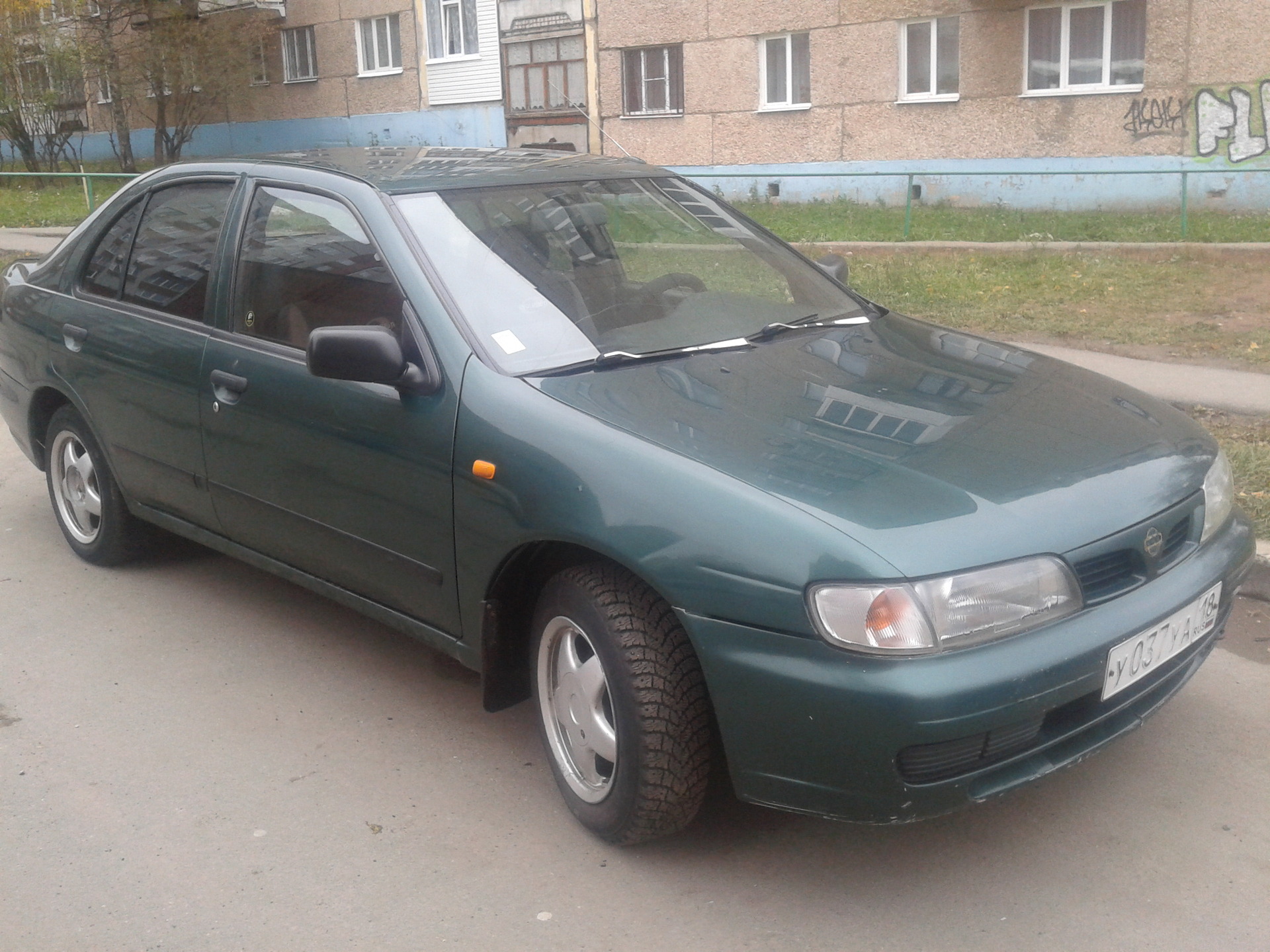 Ниссан Альмера 1998 Фото