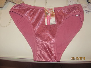 click for enlarge 1920 X 1440 700.6 Kb picture