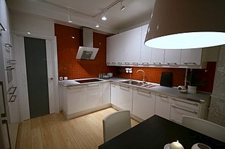 click for enlarge 749 X 500  45.9 Kb picture