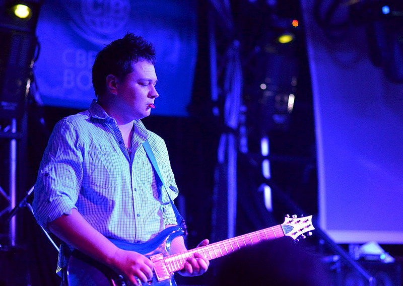 click for enlarge 1000 X 710 179.2 Kb picture