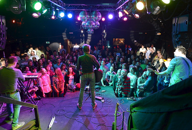 click for enlarge 1000 X 679 267.5 Kb picture