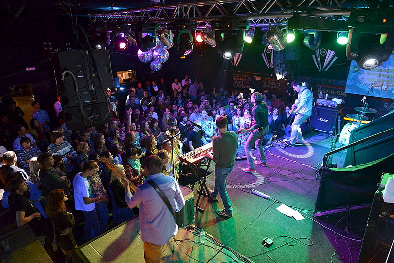 click for enlarge 1000 X 668 267.2 Kb picture