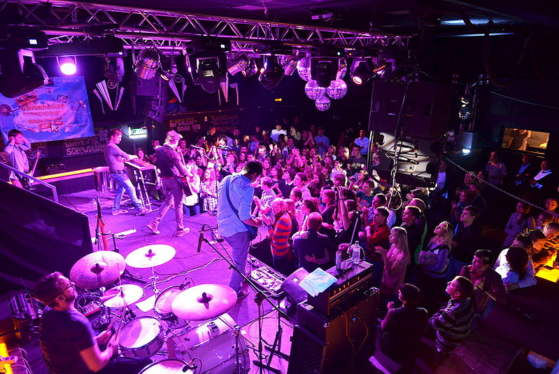 click for enlarge 1000 X 668 278.4 Kb picture