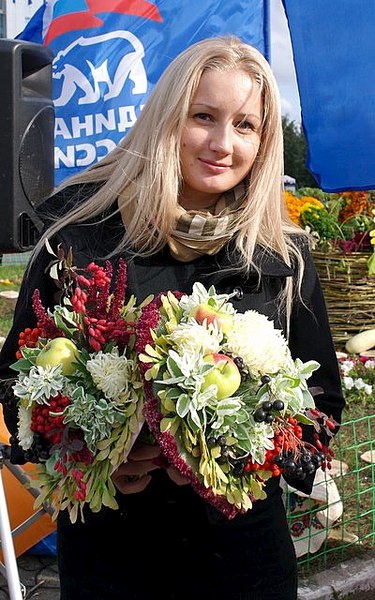 click for enlarge 400 X 640 77.4 Kb picture