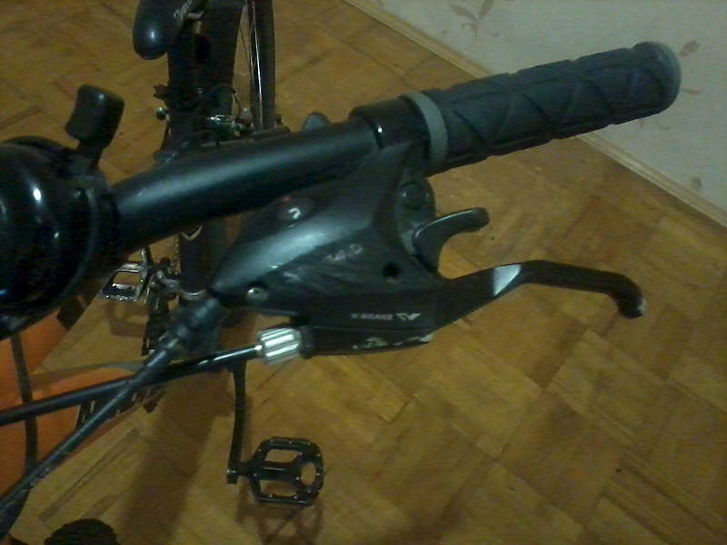 click for enlarge 1600 X 1200 348.3 Kb picture