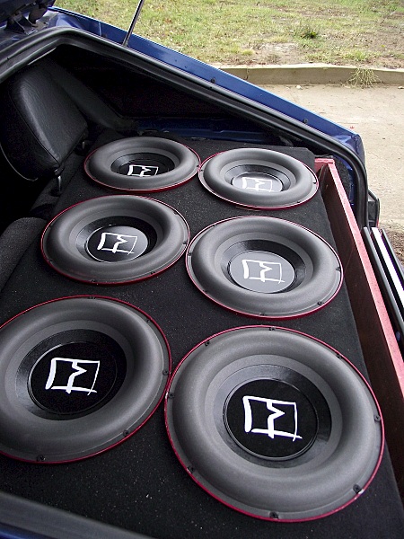 click for enlarge 900 X 1200 460.6 Kb picture