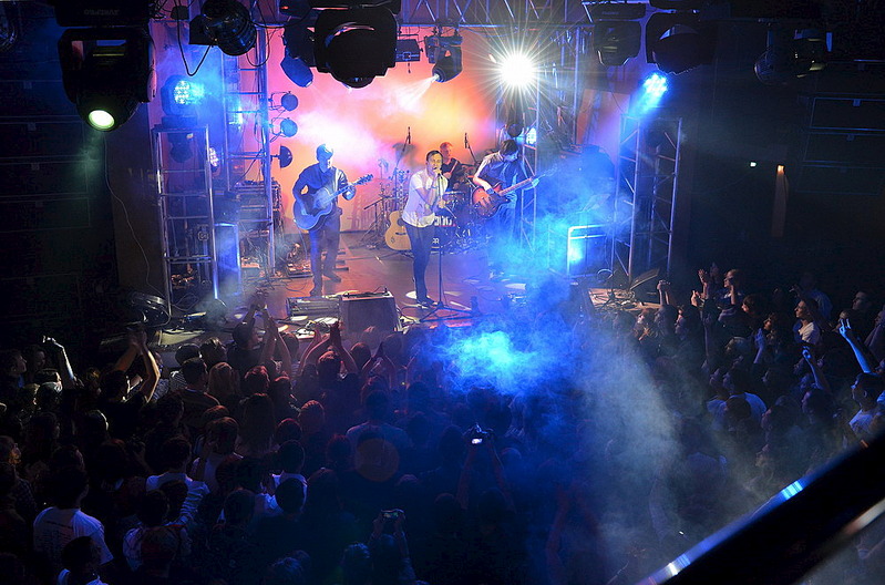 click for enlarge 1000 X 661 182.2 Kb picture