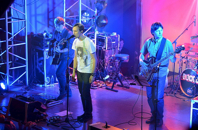 click for enlarge 1000 X 661 264.2 Kb picture