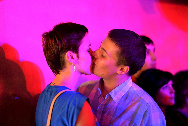 click for enlarge 1000 X 668 141.2 Kb picture