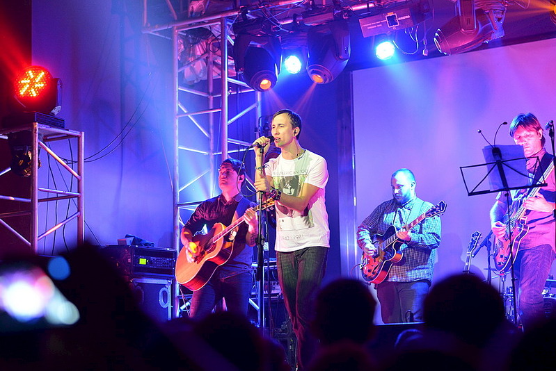 click for enlarge 1000 X 668 204.3 Kb picture