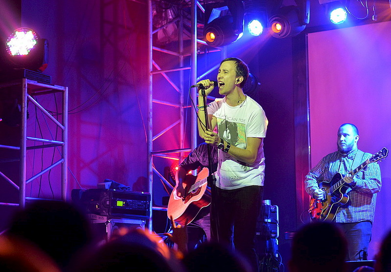 click for enlarge 1000 X 697 196.3 Kb picture