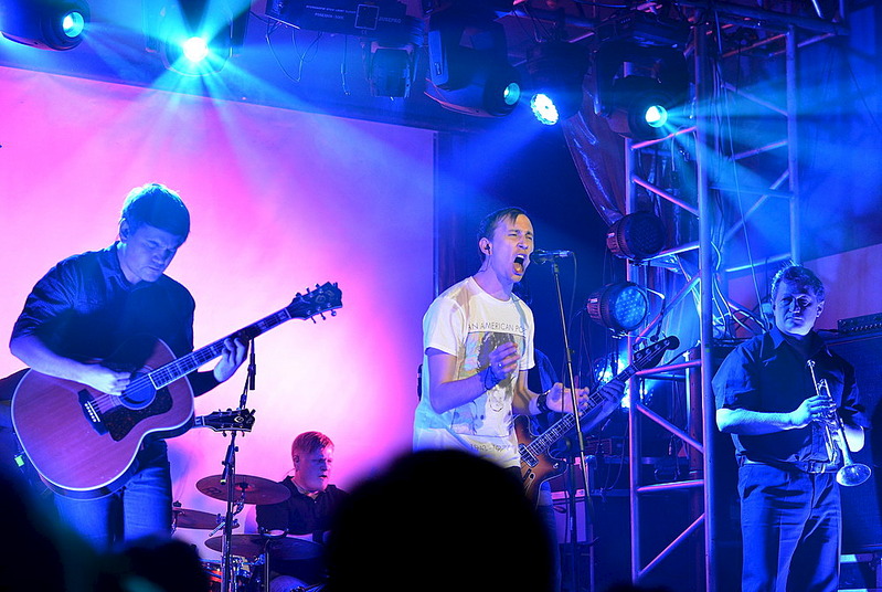 click for enlarge 1000 X 671 197.8 Kb picture