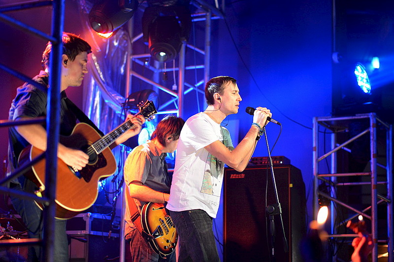 click for enlarge 1000 X 664 189.5 Kb picture