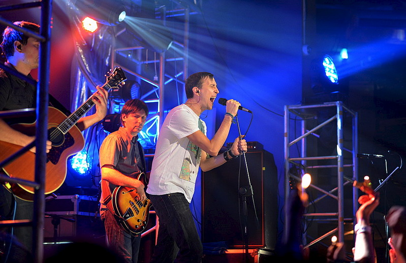 click for enlarge 1000 X 648 179.0 Kb picture