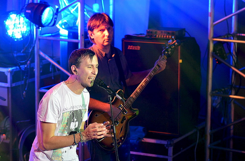 click for enlarge 1000 X 659 185.3 Kb picture