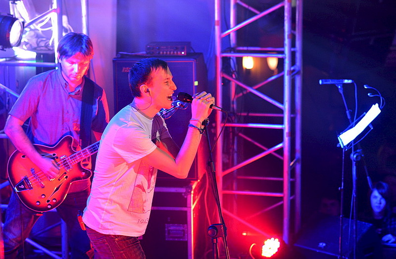 click for enlarge 1000 X 654 181.8 Kb picture