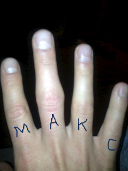 960 X 1280 148.4 Kb    ,  700 .