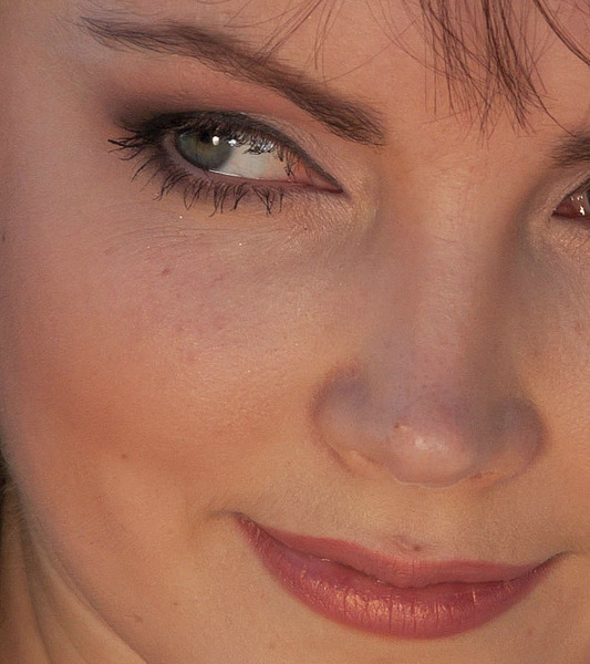 800 X 900 120.0 Kb 800 X 1200 197.5 Kb  Tamron 70-200 2.8 Canon (   Canon 50 1.4)